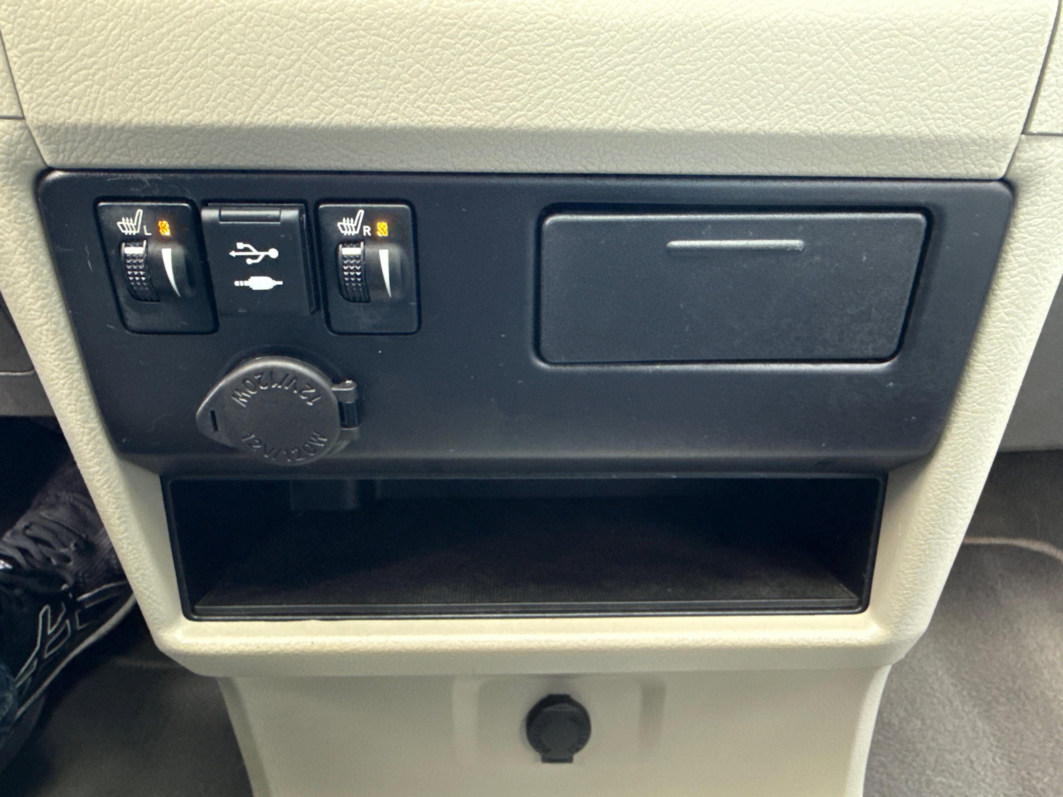 Used 2020 Toyota Sienna XLE AWD/4WD image 20