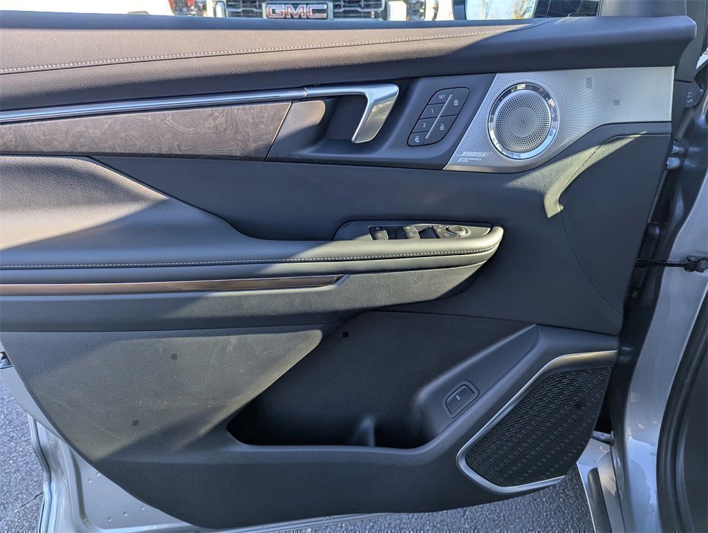 New 2026 Buick Enclave Avenir w/ Super Cruise Package image 15