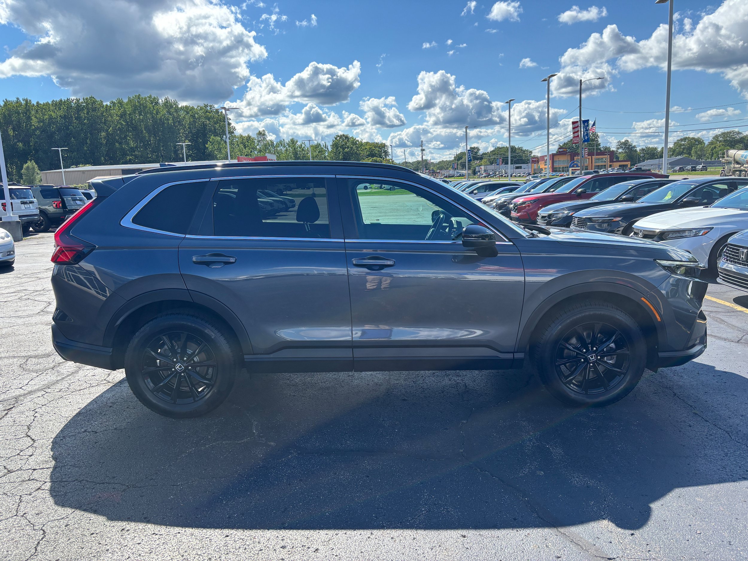 Used 2024 Honda CR-V Sport image 5