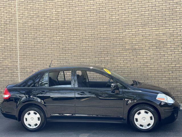 Used 2009 Nissan Versa 1.8 S w/ PWR Pkg FWD image 4