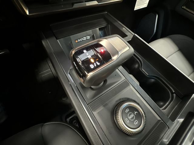 Used 2024 GMC Hummer EV 3X w/ LPO, Illumination Package image 22