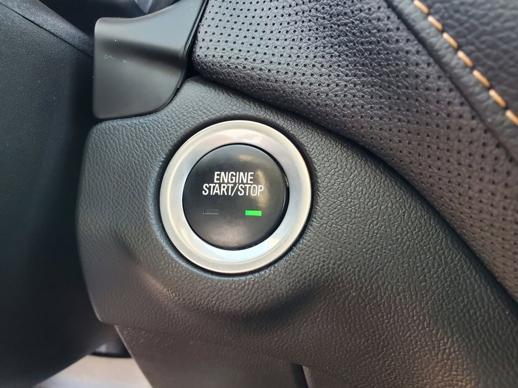 Used 2023 Chevrolet Equinox Premier image 18