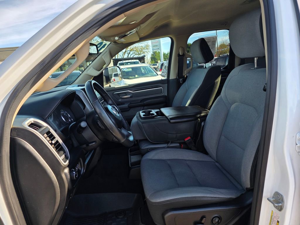 Used 2019 RAM 1500 Big Horn AWD/4WD image 4