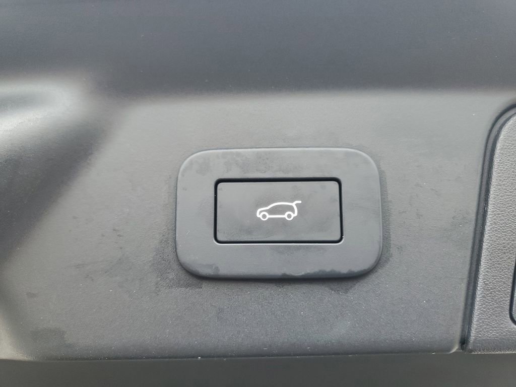 Used 2026 Land Rover Range Rover Velar Dynamic SE AWD/4WD image 33