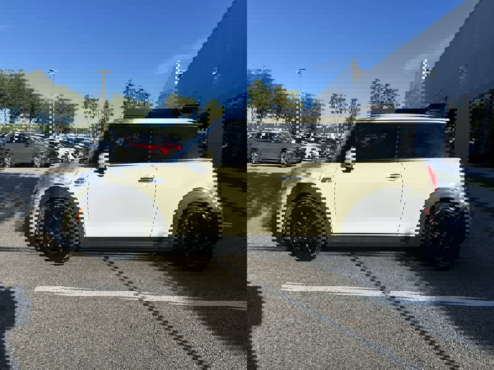 Used 2014 MINI Cooper S FWD image 5