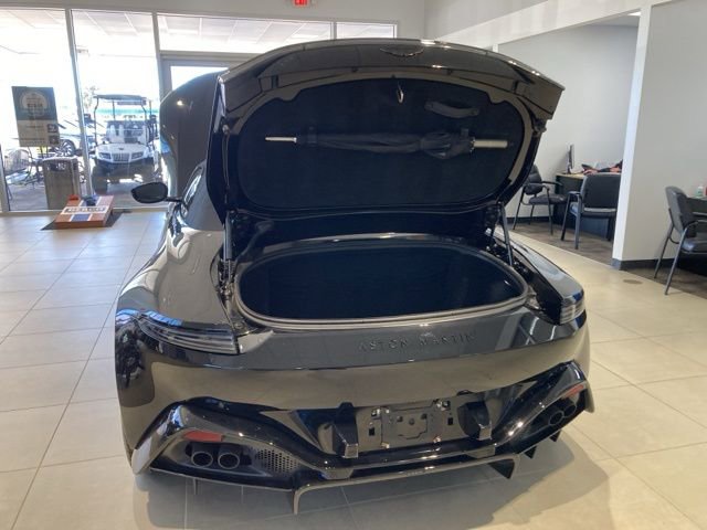 Used 2023 Aston Martin V8 Vantage Roadster image 19