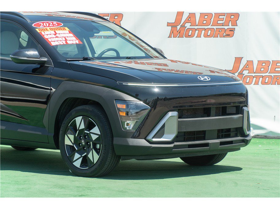 Used 2025 Hyundai Kona SEL FWD image 32