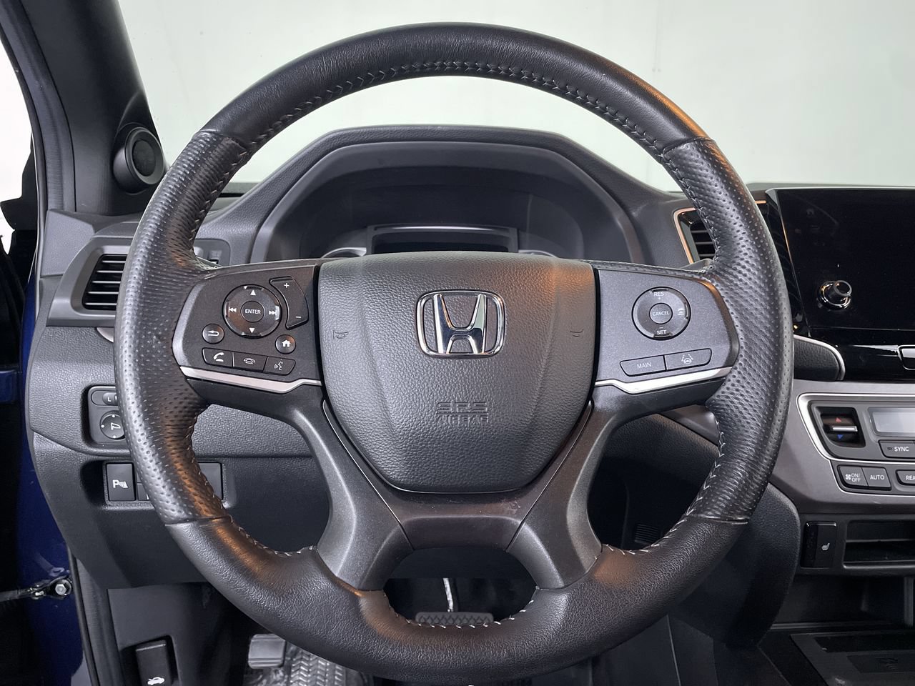 Used 2023 Honda Passport EX-L image 13
