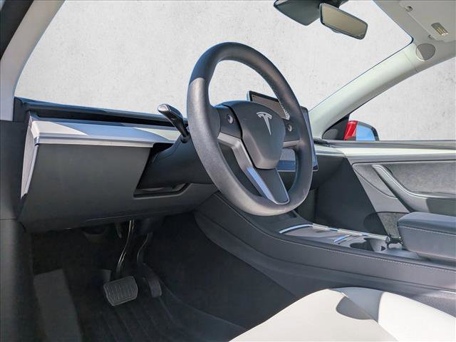 Used 2023 Tesla Model Y Long Range image 10
