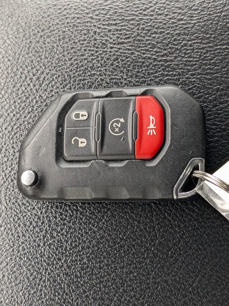 Used 2020 Jeep Wrangler Unlimited Sport image 29