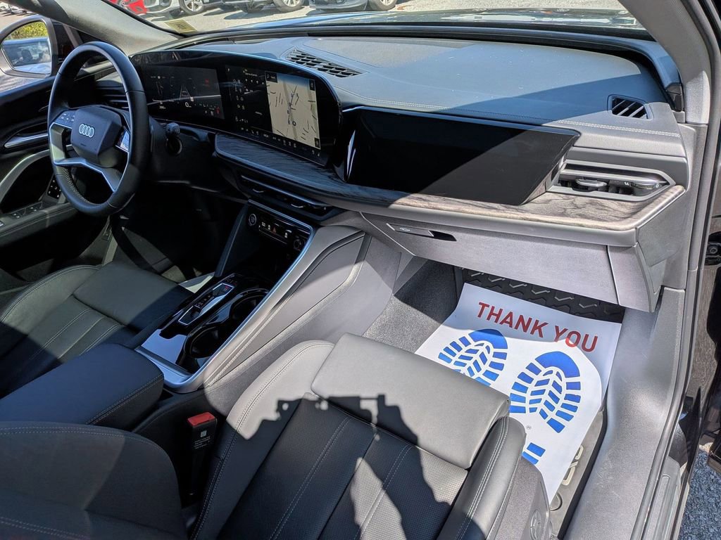 Used 2025 Audi Q5 Premium Plus w/ Premium Plus AWD/4WD image 24