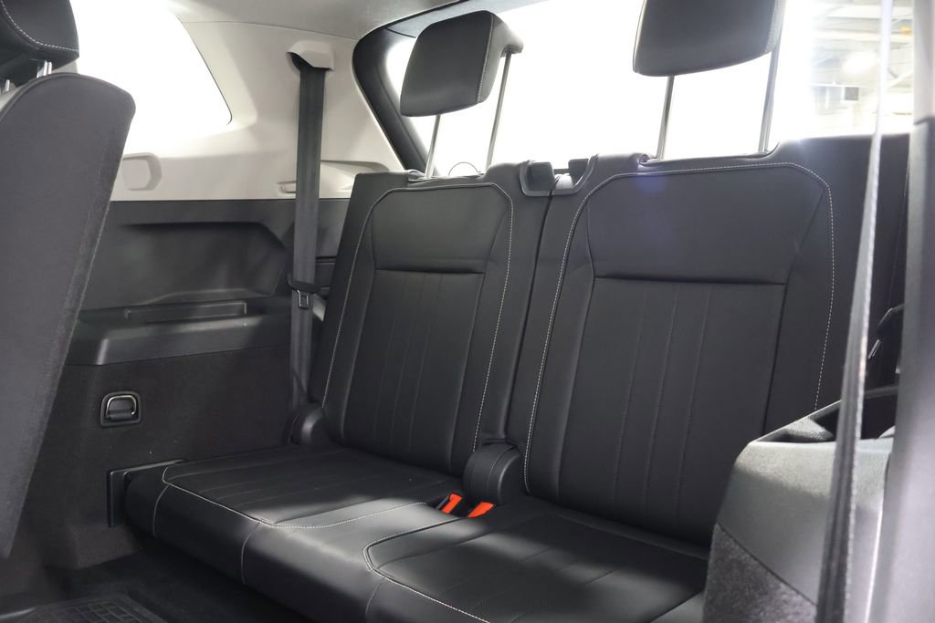 Used 2023 Volkswagen Tiguan SE FWD image 26