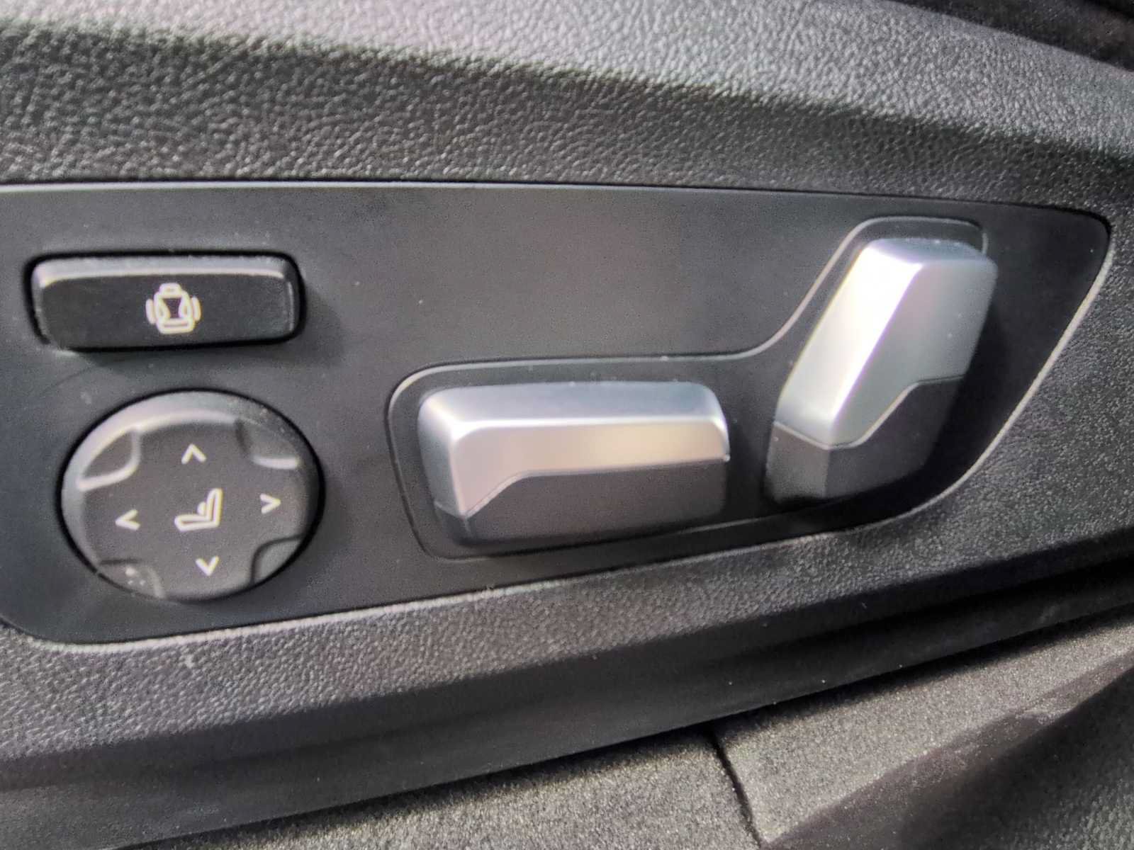 Used 2022 BMW X5 sDrive40i w/ Parking Assistance Package RWD image 16