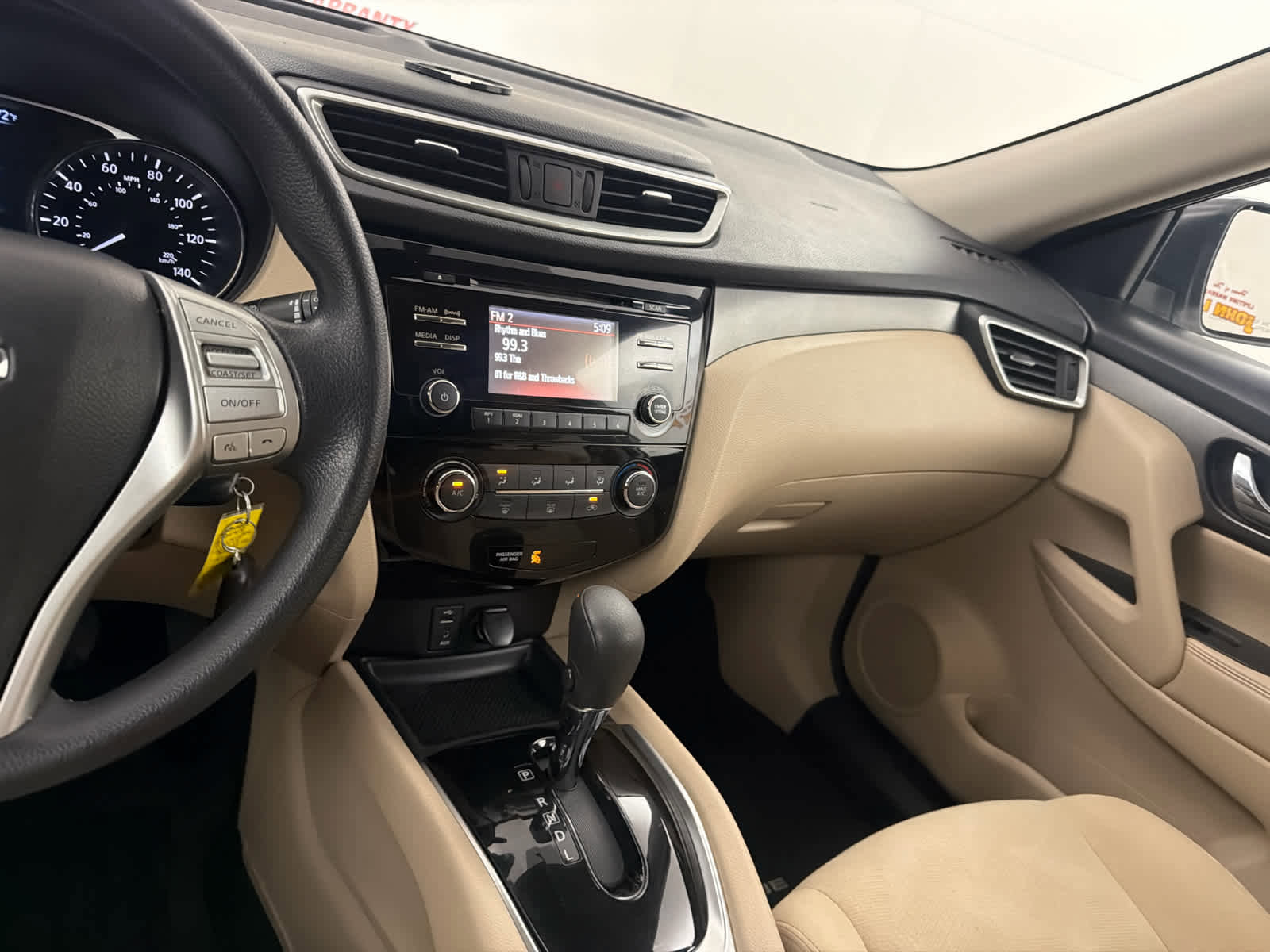 Used 2016 Nissan Rogue S w/ Appearance Package FWD image 17