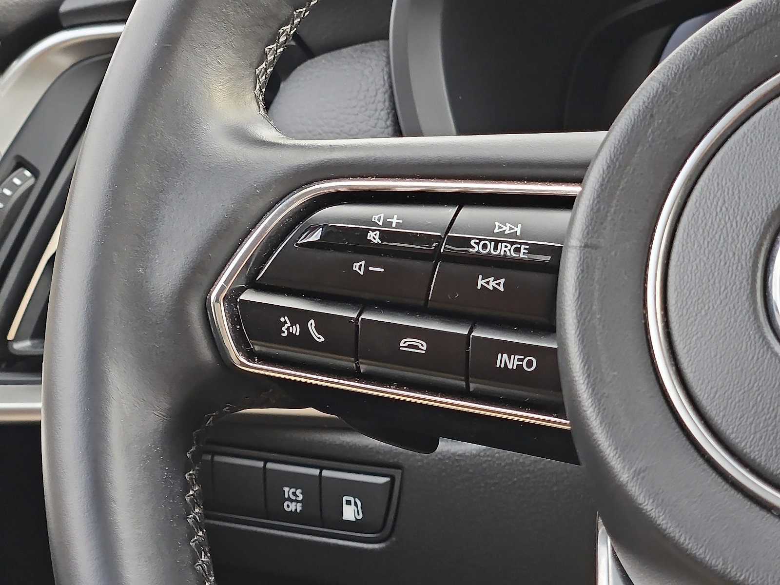 Used 2024 MAZDA CX-90 Plug-In Hybrid w/ Preferred image 21