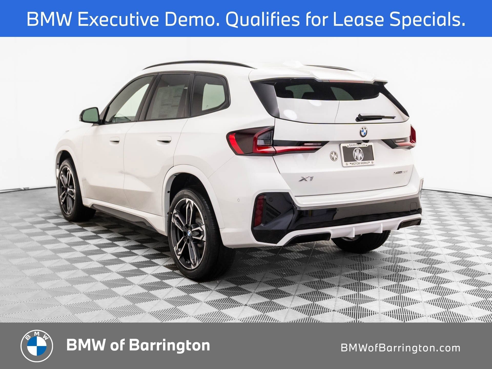 New 2026 BMW X1 xDrive28i w/ Technology Package AWD/4WD image 3