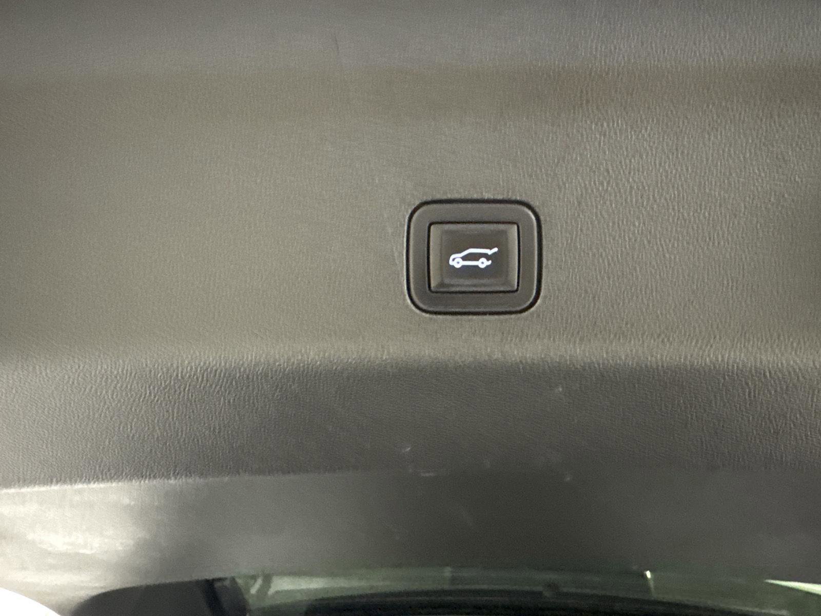 Used 2024 Chevrolet Tahoe RST w/ Luxury Package image 13