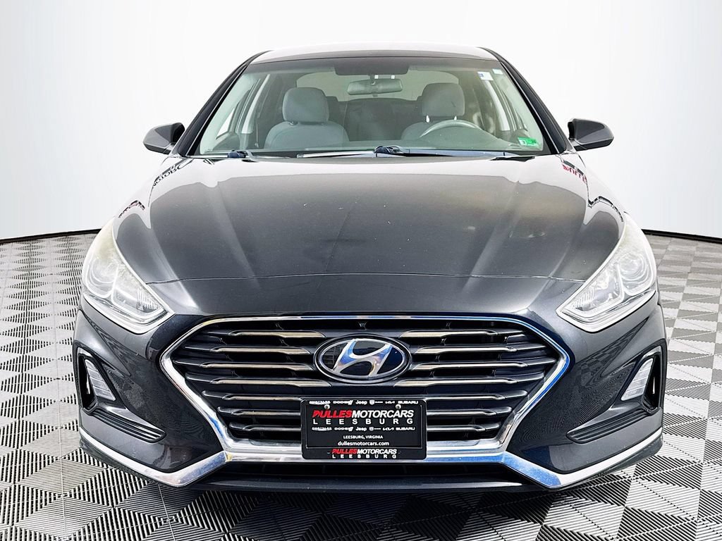 Used 2019 Hyundai Sonata SE FWD image 2