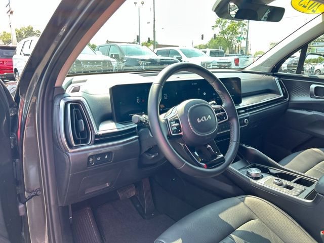 Used 2025 Kia Sorento EX w/ EX Panoramic Sunroof Package AWD/4WD image 32