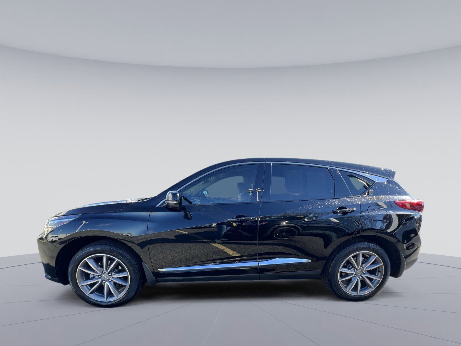 Certified 2023 Acura RDX FWD w/ Technology Package image 6