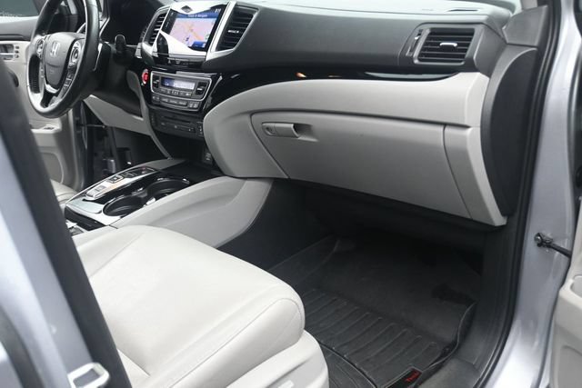 Used 2018 Honda Pilot Touring image 25