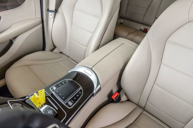 Used 2021 Mercedes-Benz GLC 300 4MATIC image 36