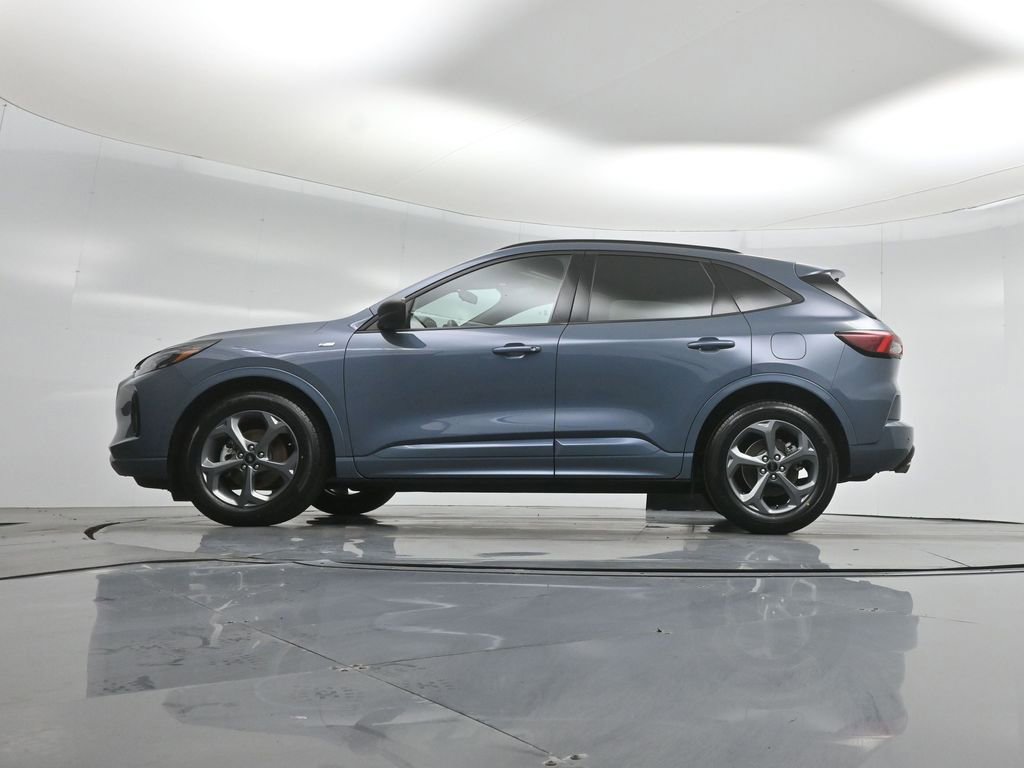 Certified 2023 Ford Escape ST-Line w/ Tech Pack #1 image 8