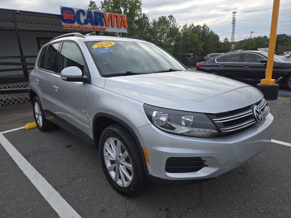 Used 2018 Volkswagen Tiguan Limited w/ Premium Package FWD image 3