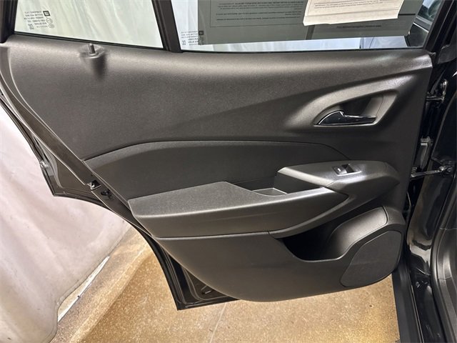 Certified 2025 Chevrolet Trax RS w/ Driver Confidence Package image 22