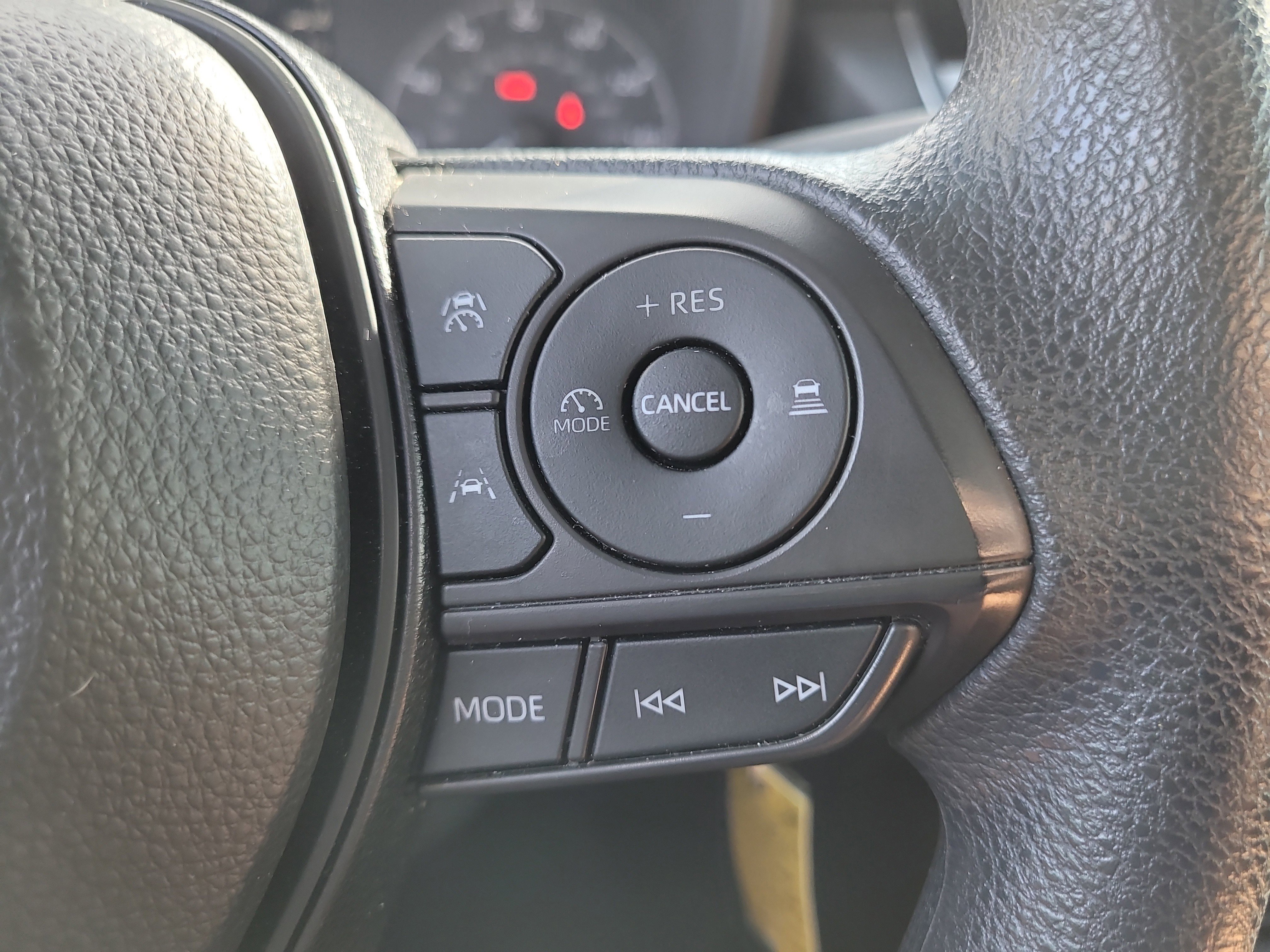 Used 2024 Toyota Corolla LE image 28