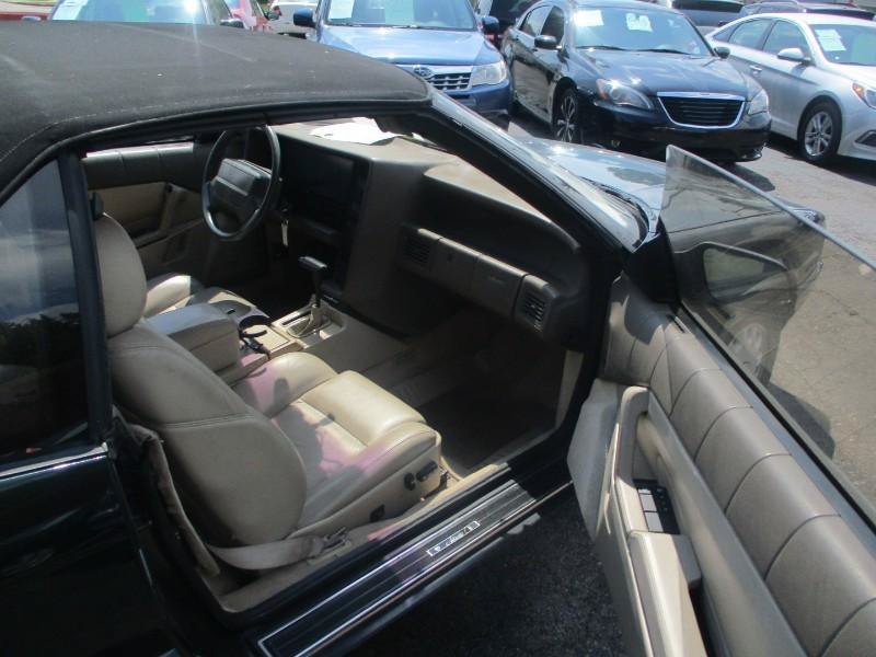 Used 1993 Cadillac Allante FWD image 6