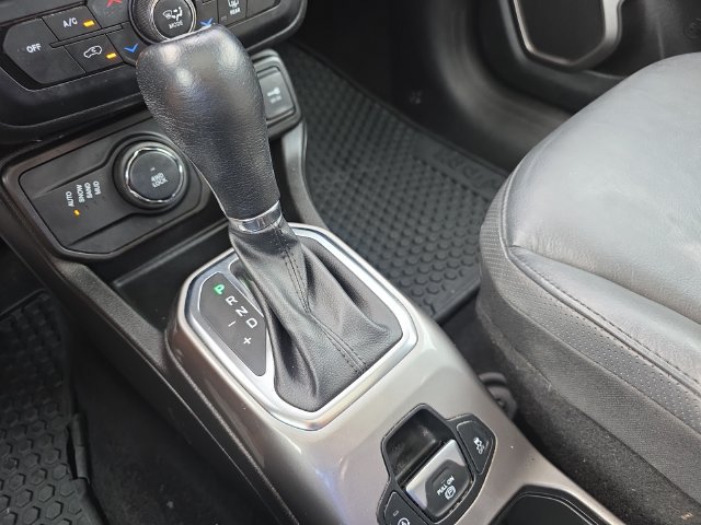Used 2022 Jeep Renegade Limited w/ Sun, Sound & Wheels Group AWD/4WD image 30