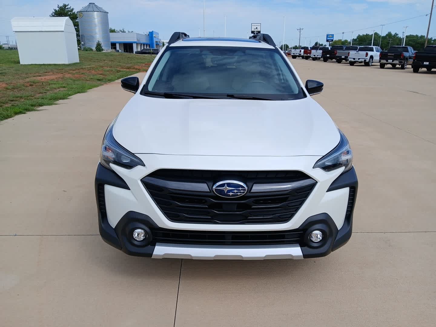 Used 2024 Subaru Outback Limited AWD/4WD image 9