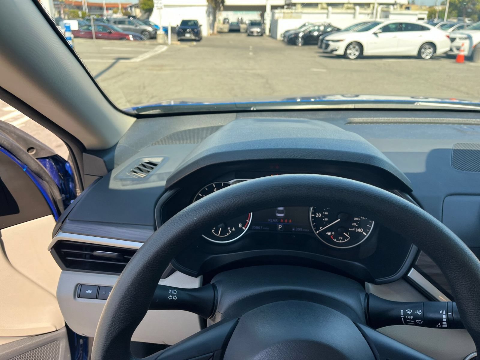 Used 2025 Nissan Altima 2.5 SV FWD image 35