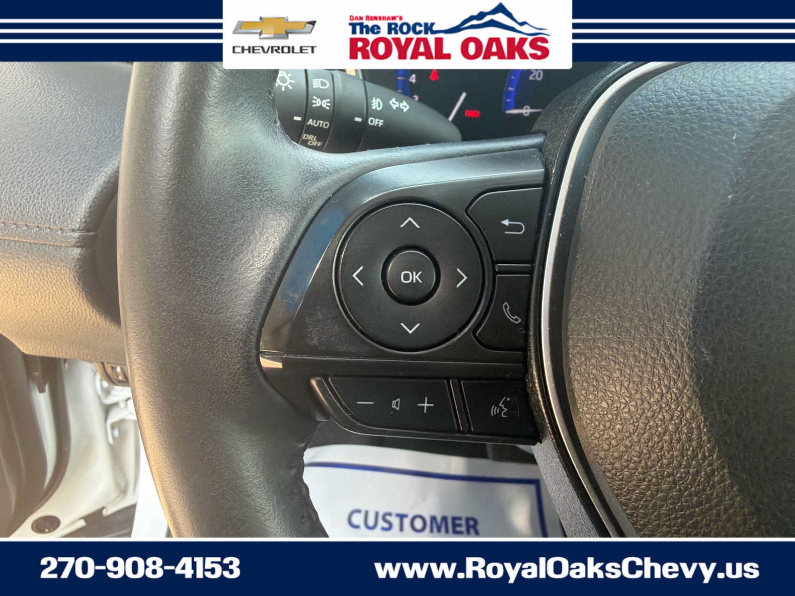 Used 2022 Toyota Corolla Cross XLE w/ Convenience Package AWD/4WD image 15