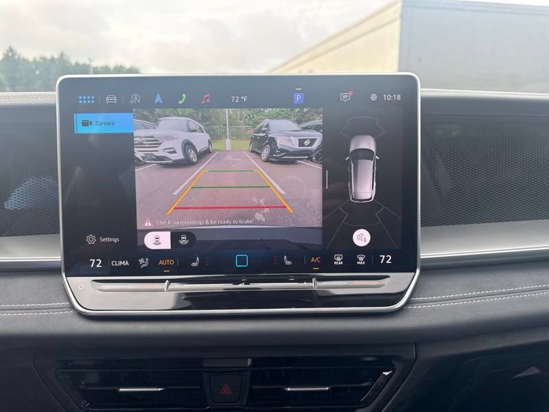 Used 2025 Volkswagen Tiguan SE w/ Panoramic Sunroof Package AWD/4WD image 11