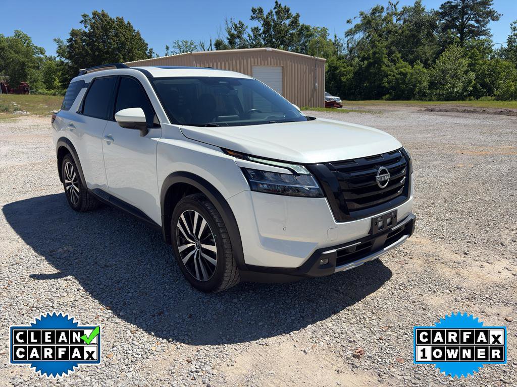 Used 2023 Nissan Pathfinder Platinum w/ Lighting Package (N93) AWD/4WD image 2