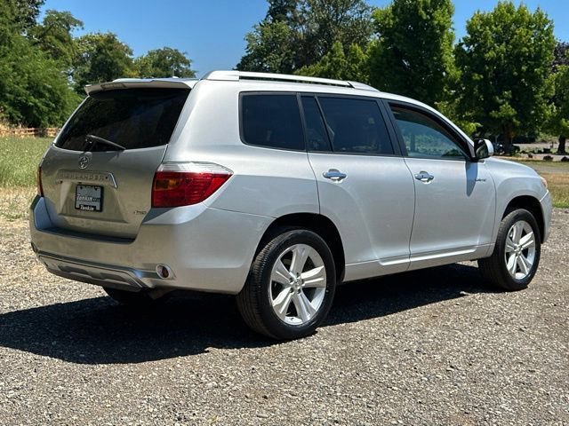 Used 2010 Toyota Highlander Limited AWD/4WD image 9