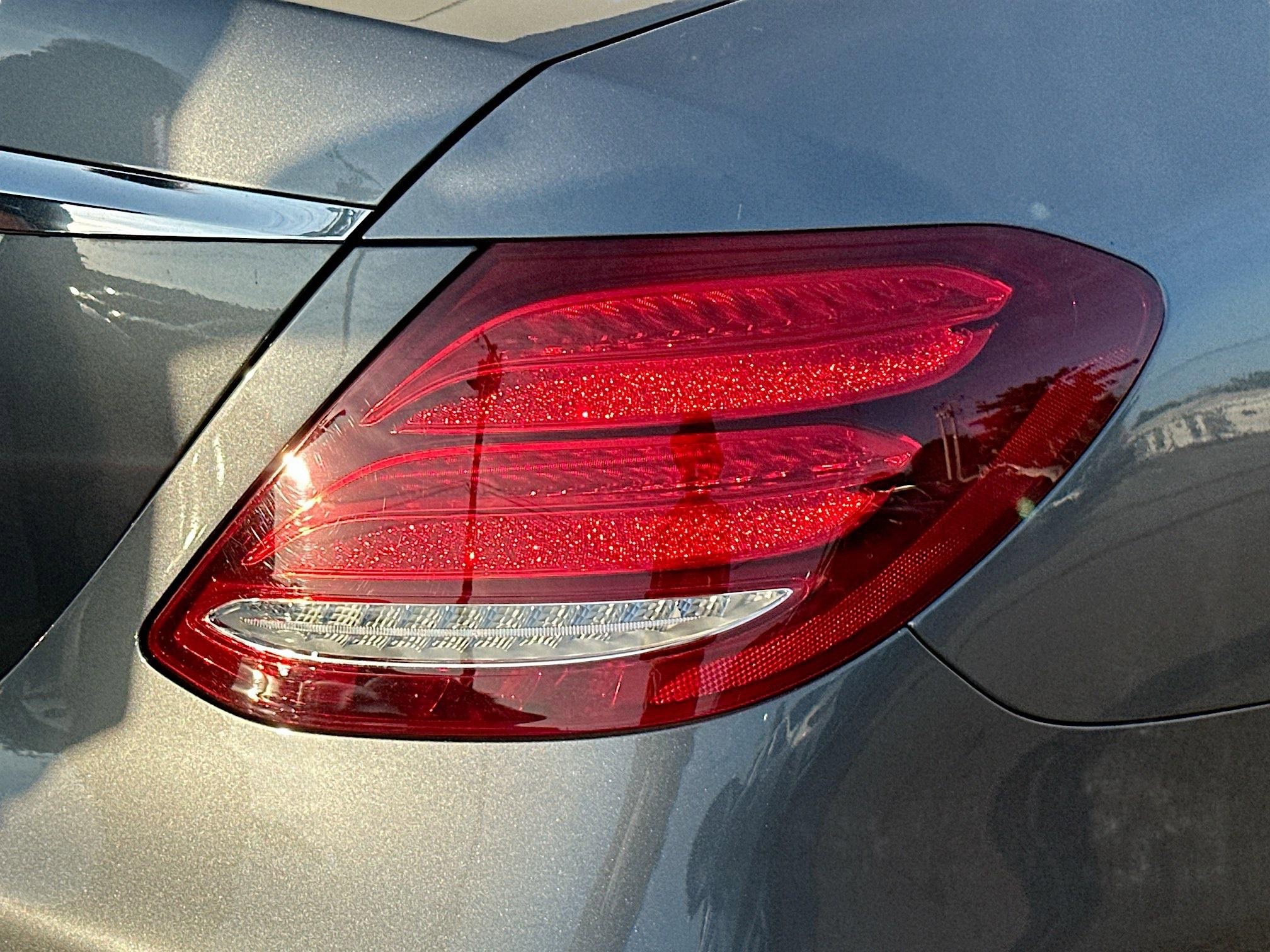 Used 2017 Mercedes-Benz E 300 image 29