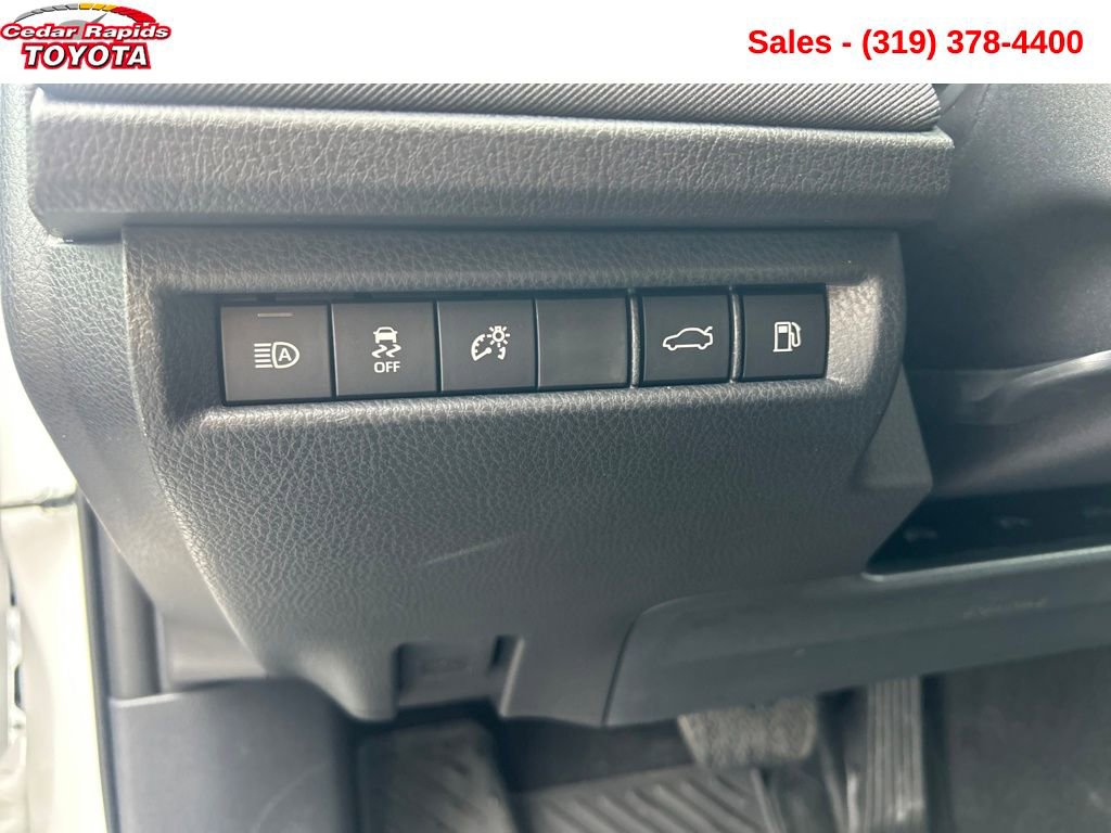 Used 2026 Toyota Camry LE image 25