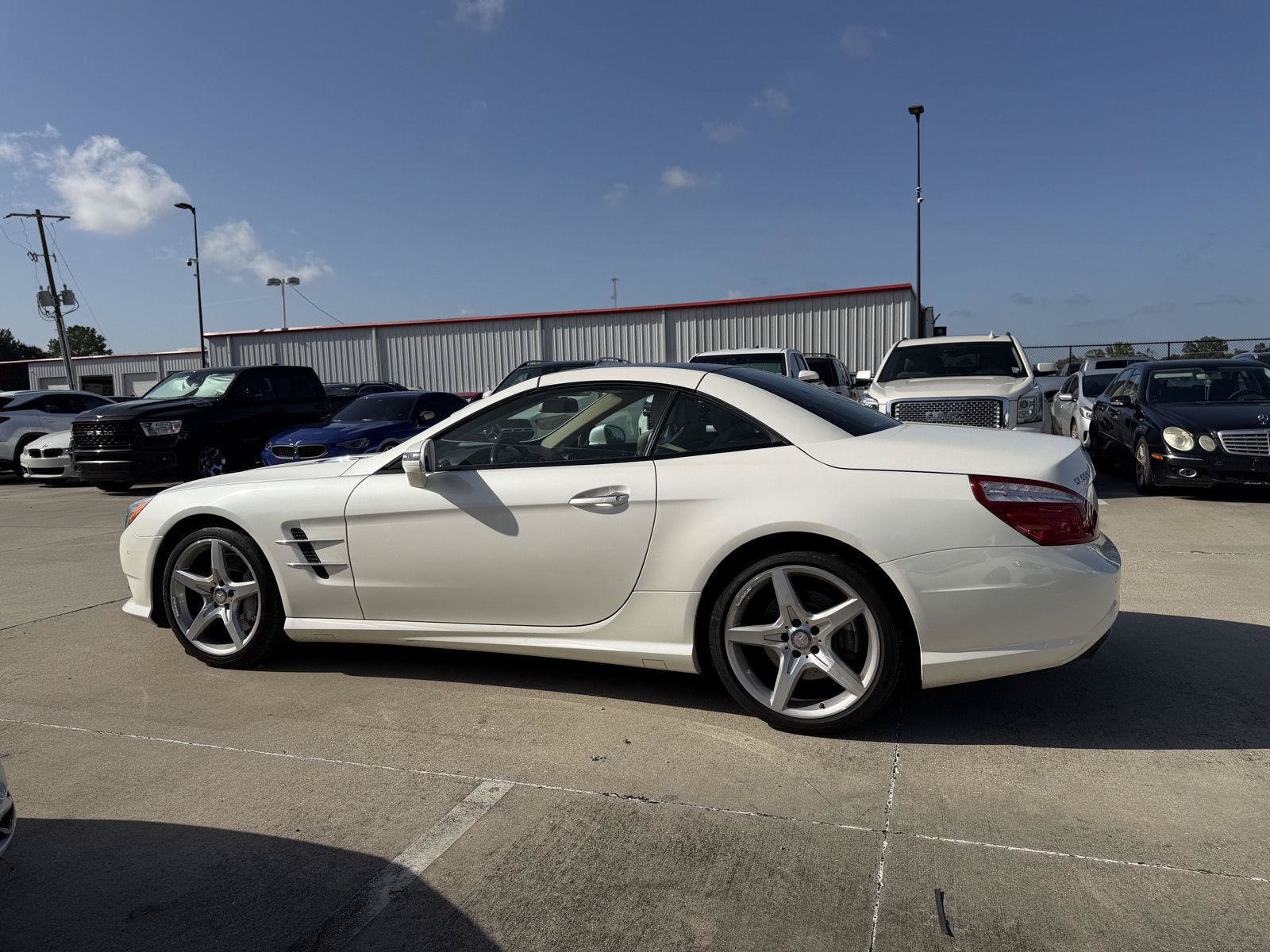 Used 2014 Mercedes-Benz SL 550 image 17