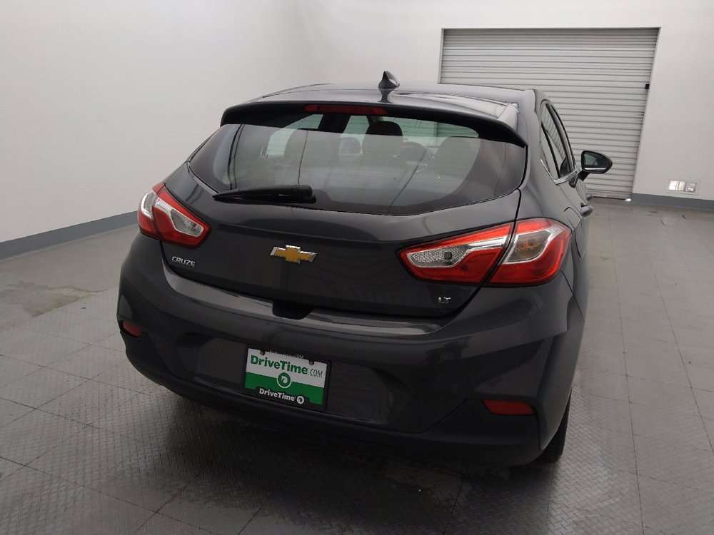Used 2017 Chevrolet Cruze LT image 7