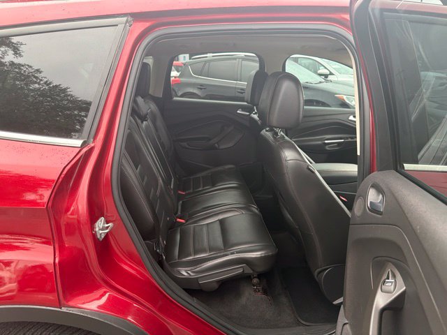 Used 2017 Ford Escape Titanium w/ Equipment Group 301A AWD/4WD image 10