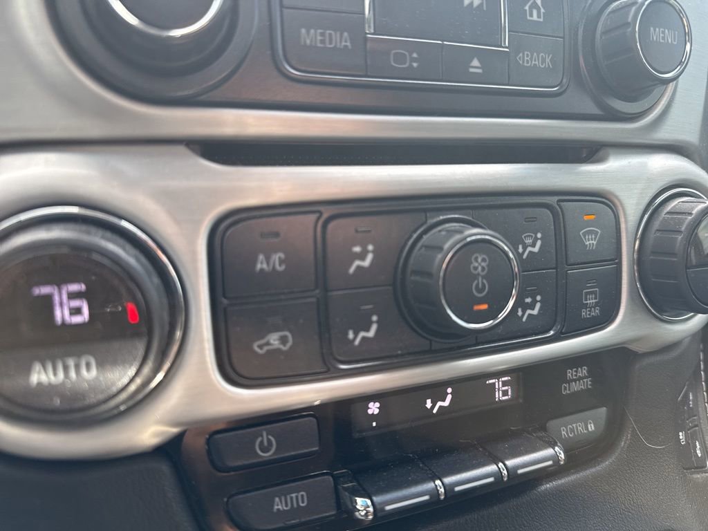 Used 2019 GMC Yukon XL SLT w/ Graphite Performance Edition image 21