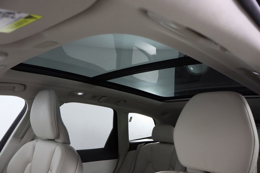 Used 2023 Volvo XC60 B5 Plus w/ Climate Package image 26