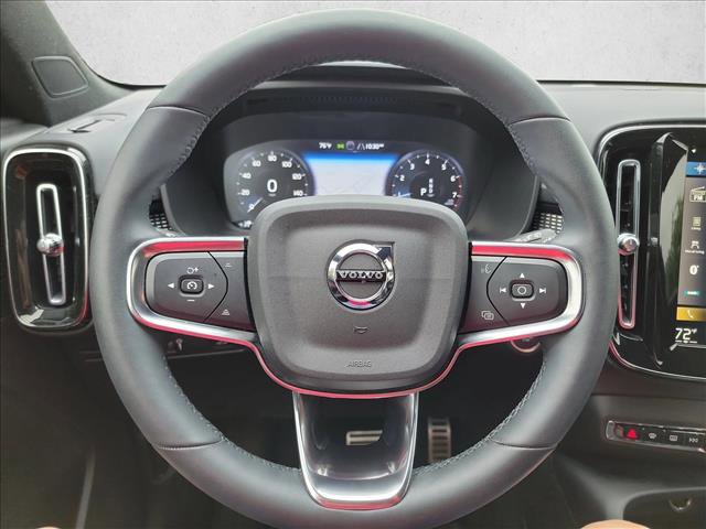 Used 2022 Volvo XC40 T5 R-Design AWD/4WD image 20