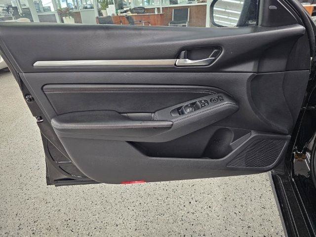 Used 2019 Nissan Altima 2.5 SL FWD image 25
