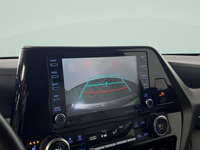 Used 2020 Toyota Highlander XLE image 13