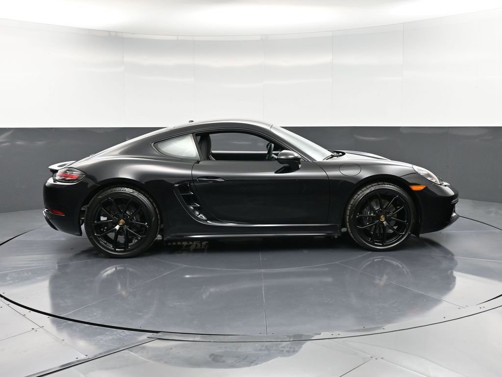 New 2025 Porsche 718 Cayman RWD image 9