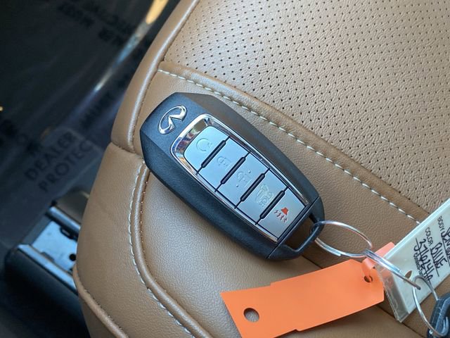 Used 2023 INFINITI QX60 Sensory w/ Cargo Package image 31